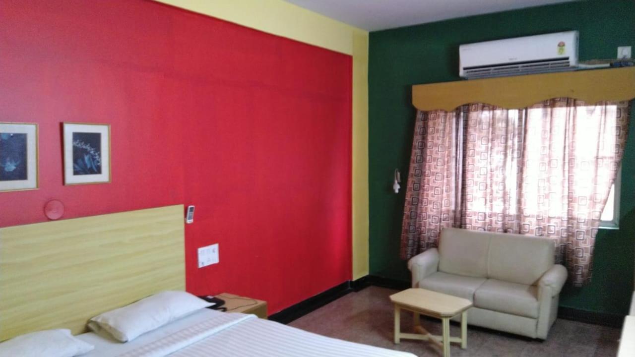 מייזור Hotel Mb International Palace Side מראה חיצוני תמונה